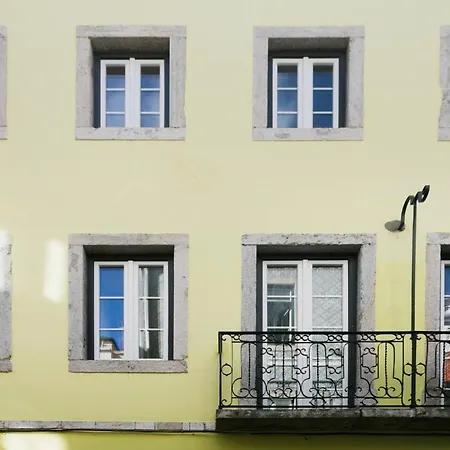 My Lx Flat Bairro Alto Design Lissabon